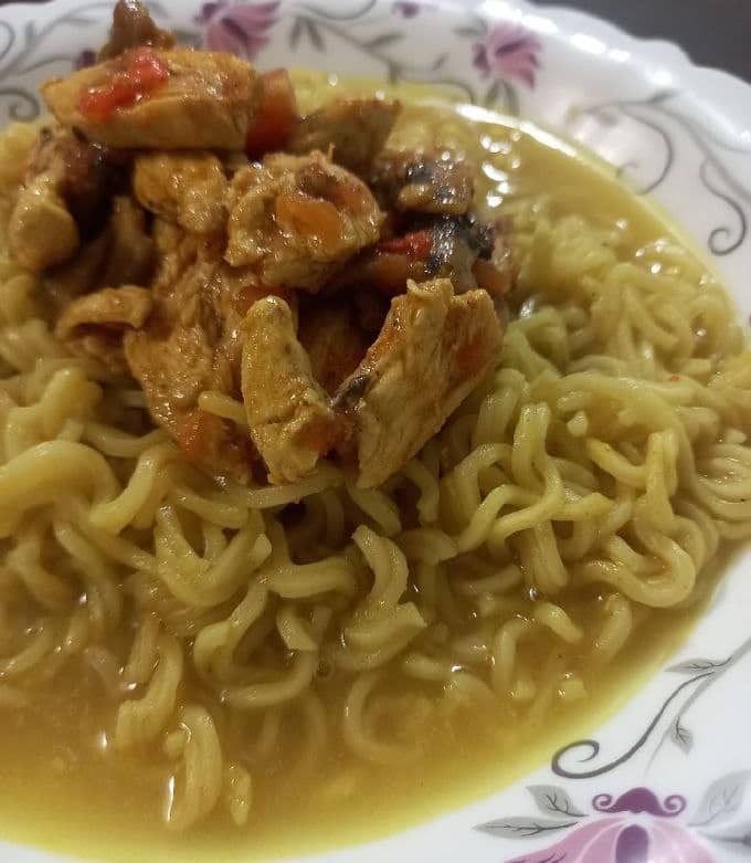 تصویر 3 از خرید و قیمت نودل مرغ و قارچ + فروش عمده